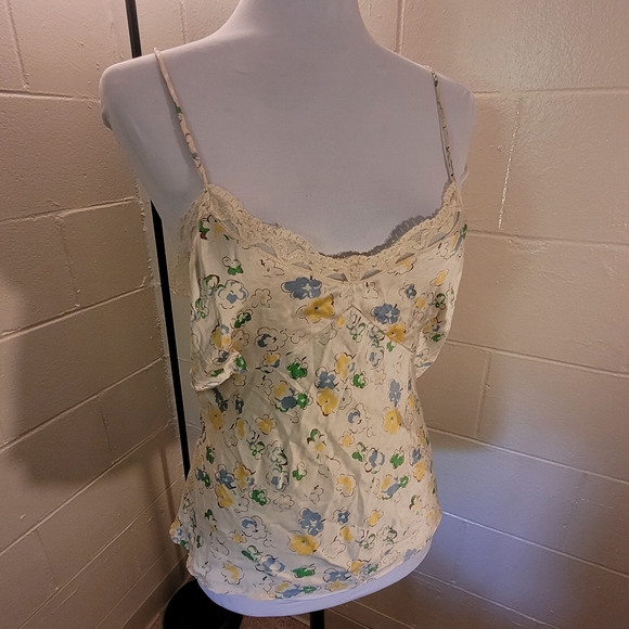 Lacy Floral Yellow Tank Top - Picture 2 of 5